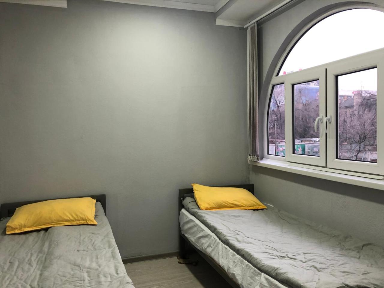 Flow Hostel บิชเคก ภายนอก รูปภาพ